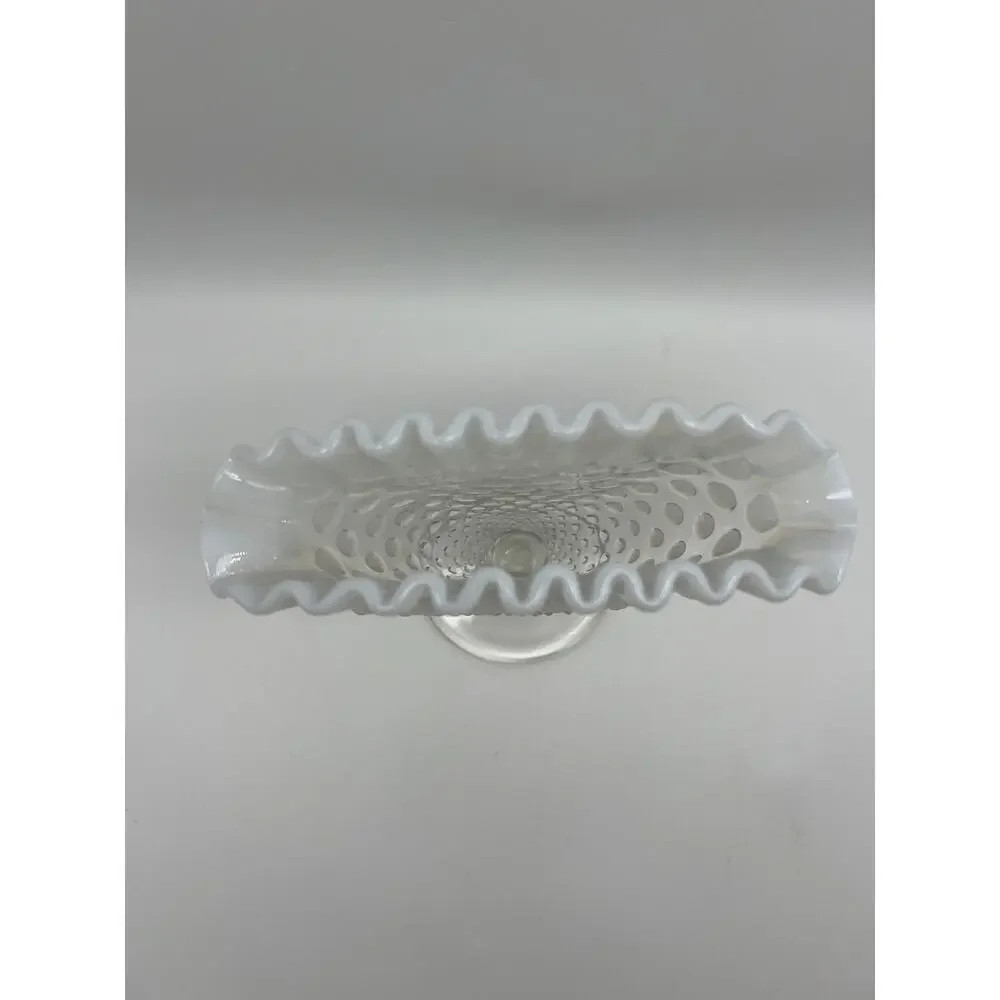 Vintage‎ Fenton White Clear Opalescent Rim Hobnail 1950s Fan Glass Vase 6x6